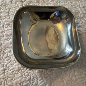 Wilton Armetale Serving Bowl